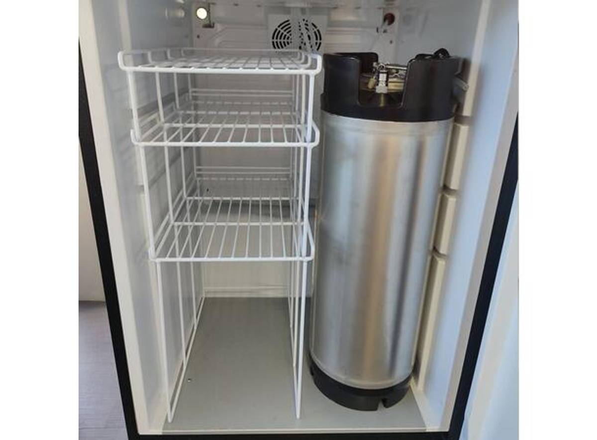 Kegerator innleggshylle
